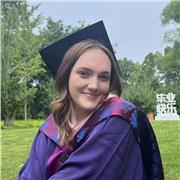 Laureanda magistrale con 5 anni di esperienza offre lezioni private di inglese, italiano e cinese per bambini e adulti